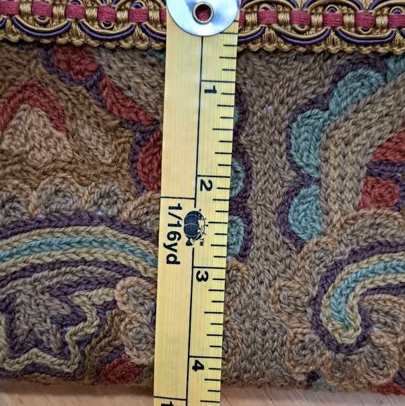 Lorren Bell Floral Tapestry Clutch with Faux Tortoiseshell Zipper Pull - Picture 9 of 10